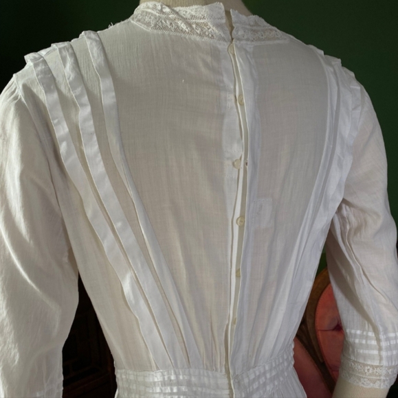 Antique Victorian 1900s Lawn Dress - Picture 2 of 12